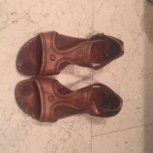 Leather sandals